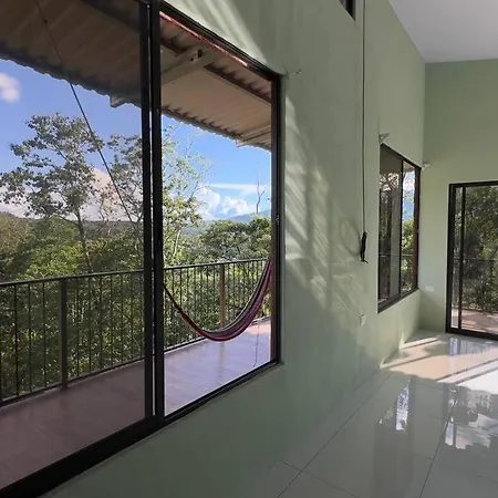 Cabana Los Guarumos